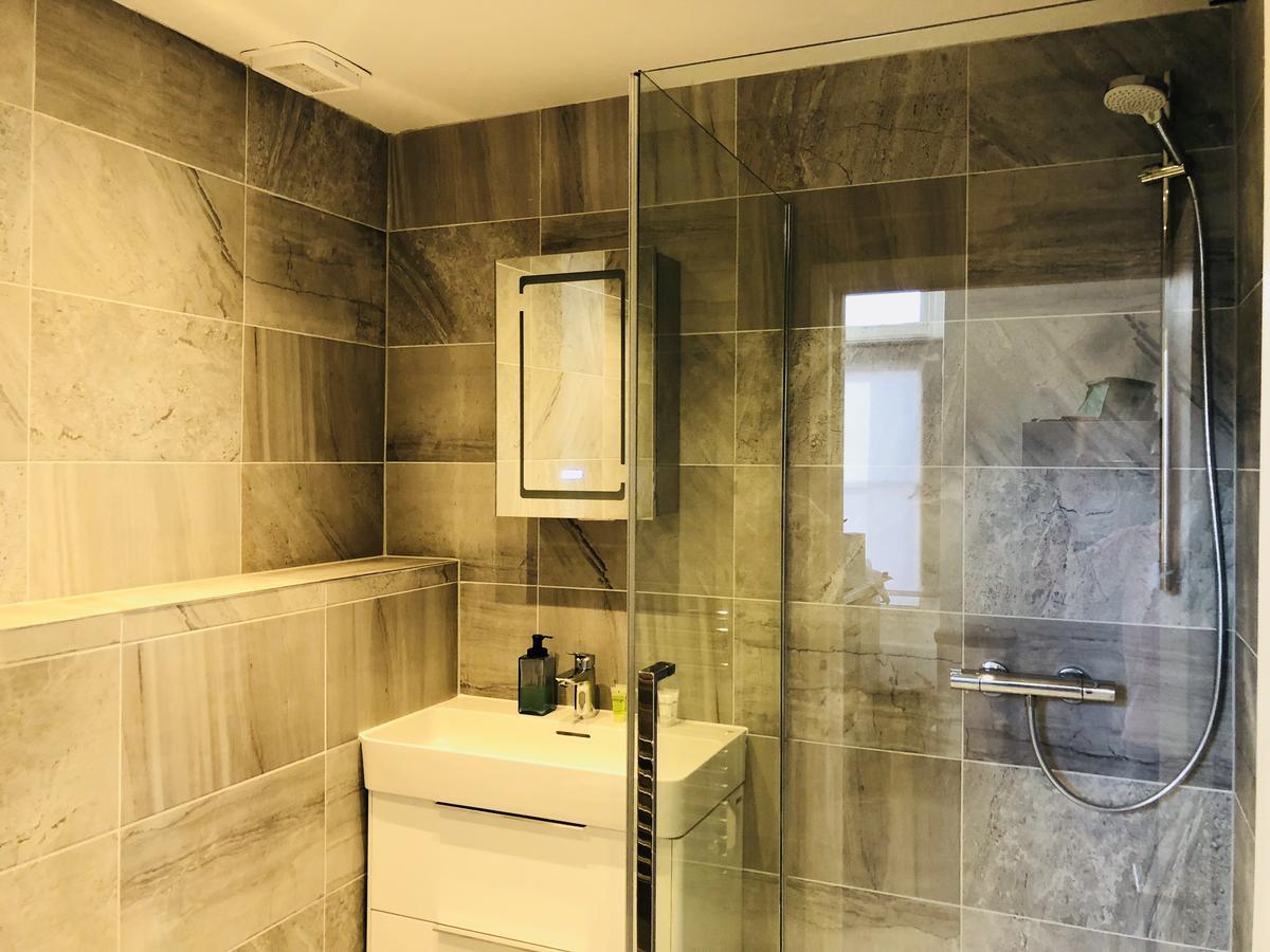 Spacious & Modern 2 Bed Apartment At Knightsbridge Londra Esterno foto
